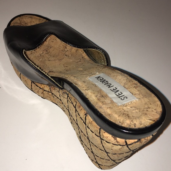 *SALE* Steve Madden Brown Summer 4” Wedge - Picture 4 of 5